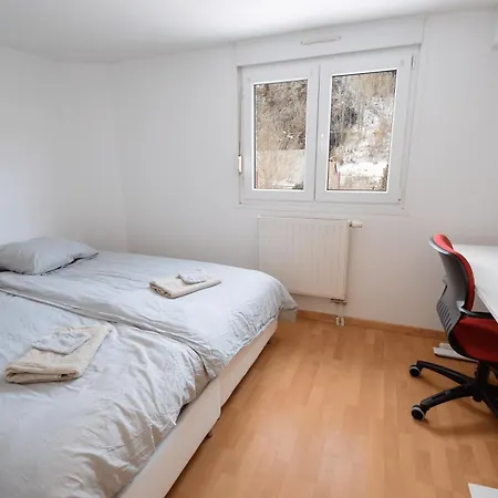 Au Hébergement de vacances *